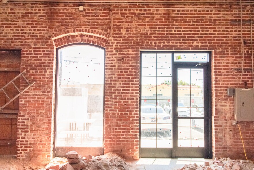 More Photos Of 4410 Gage Ave, Bell Restaurant For Lease