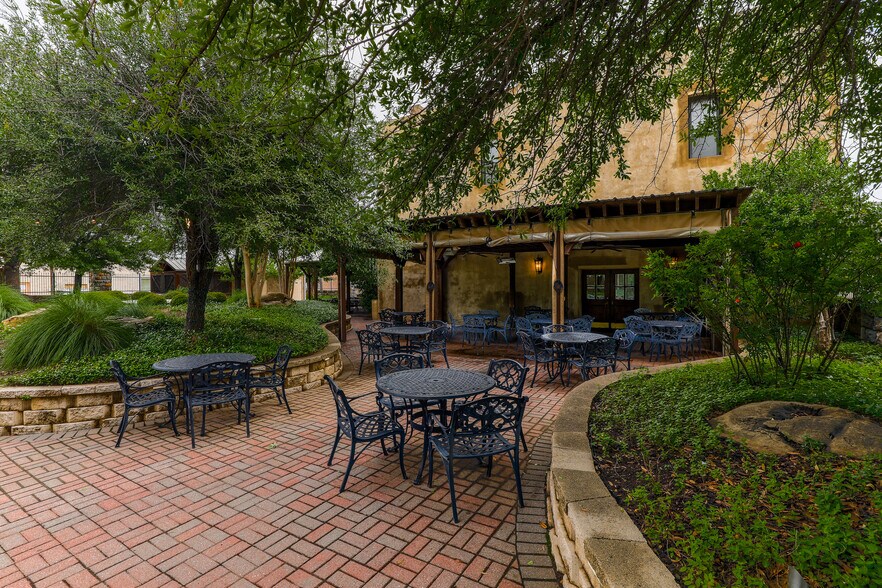 More Photos Of 119 N Main St, Jacksboro Hospitality For Sale