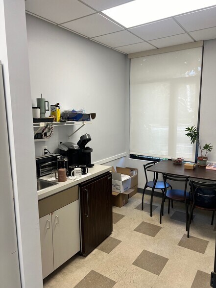 More Photos Of 358 Harvard St, Brookline Medical For Lease