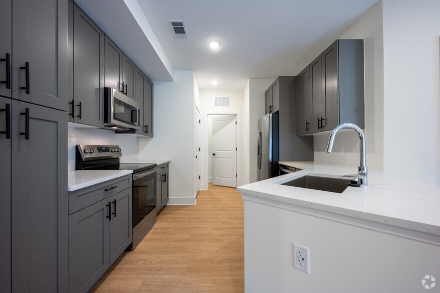 More Photos Of 3311 Hood Ave, Chamblee Apartments For Lease