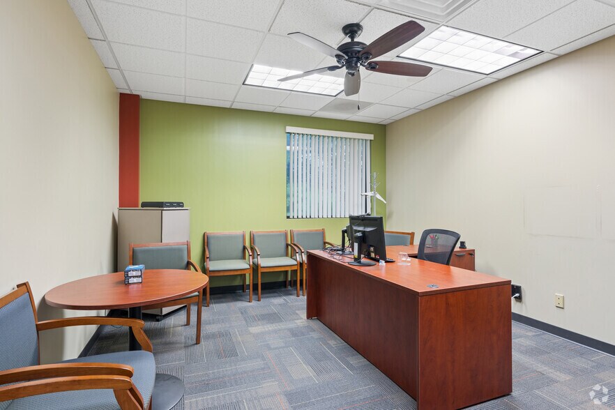 More Photos Of 5050 Old Collinsville Rd, Swansea Office For Sale