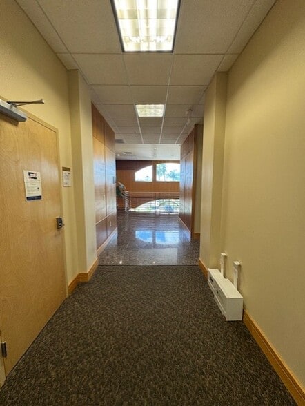 More Photos Of 7341 Office Park Pl, Melbourne Office Residential For Lease