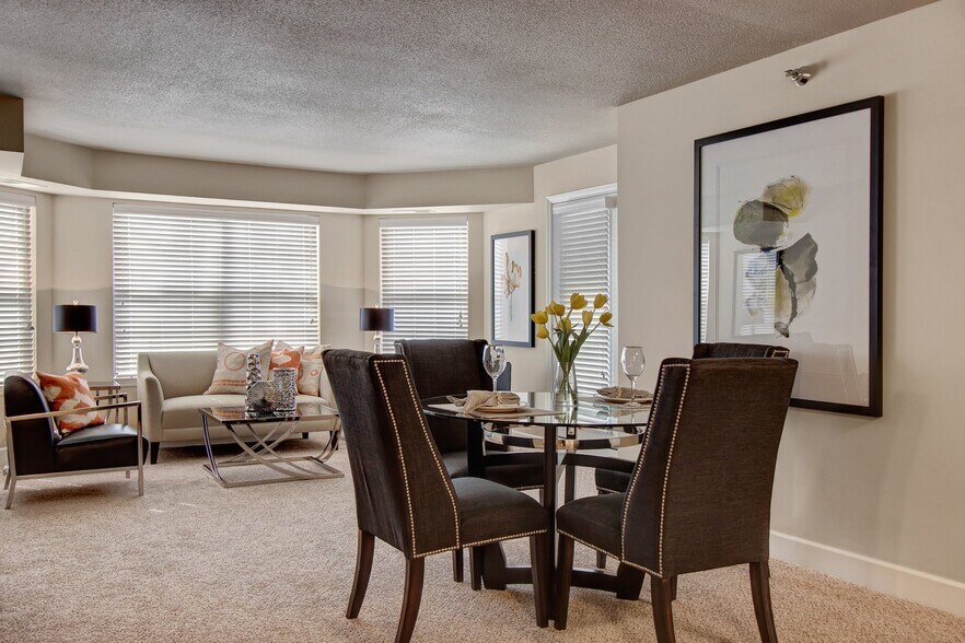 More Photos Of 8617 Edinbrook Xing, Brooklyn Park Apartments For Sale