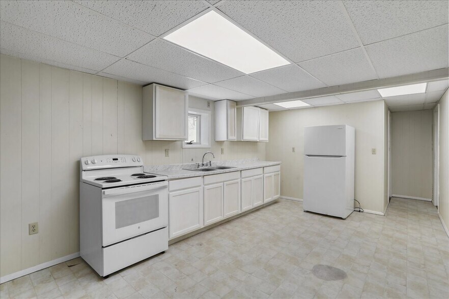 More Photos Of 339 Frederick St, Cumberland Multifamily For Sale