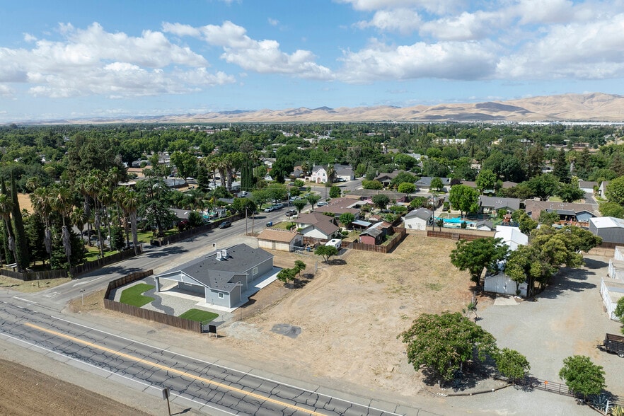 More Photos Of 720 N 2nd St, Patterson Specialty For Sale