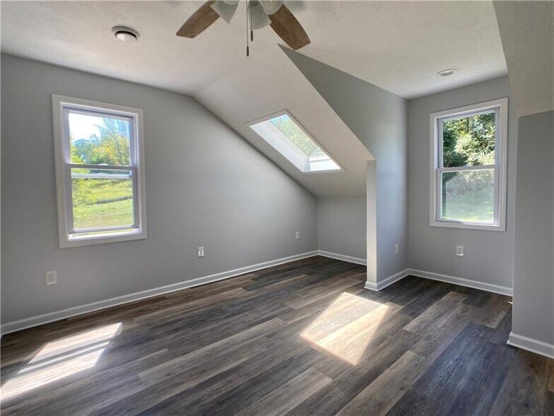 More Photos Of 287 Muse Bishop Rd, Canonsburg Flex For Sale