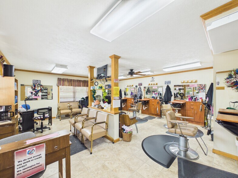 More Photos Of 414 Martin St, Greenville Office For Sale