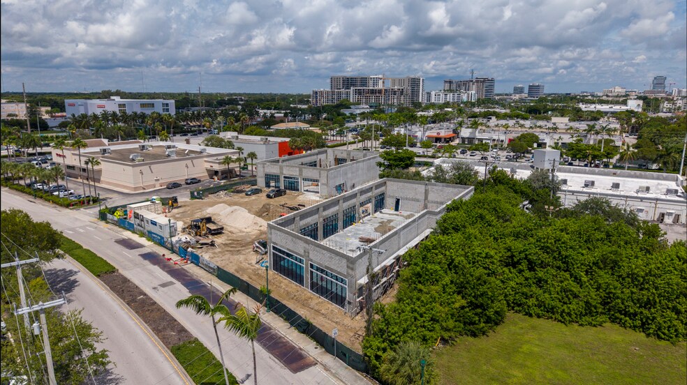 More Photos Of 2777 NE 185th St, Aventura General Retail For Lease