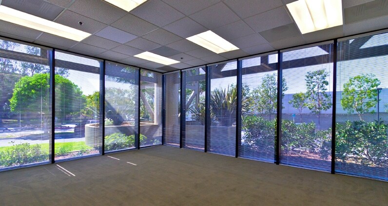 More Photos Of 7 Holland, Irvine Warehouse For Lease