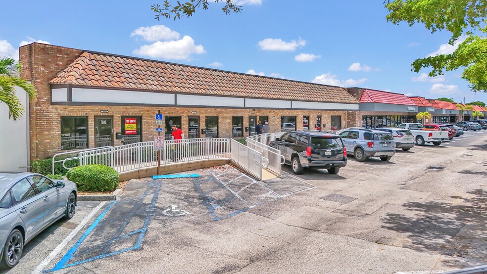 More Photos Of 7600 Wiles Rd, Coral Springs Unknown For Lease