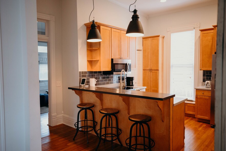 More Photos Of 1106 Forest Ave, Nashville Office For Sale