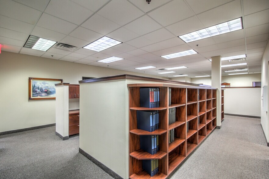 More Photos Of 1349 Galleria Dr, Henderson Office Residential For Lease