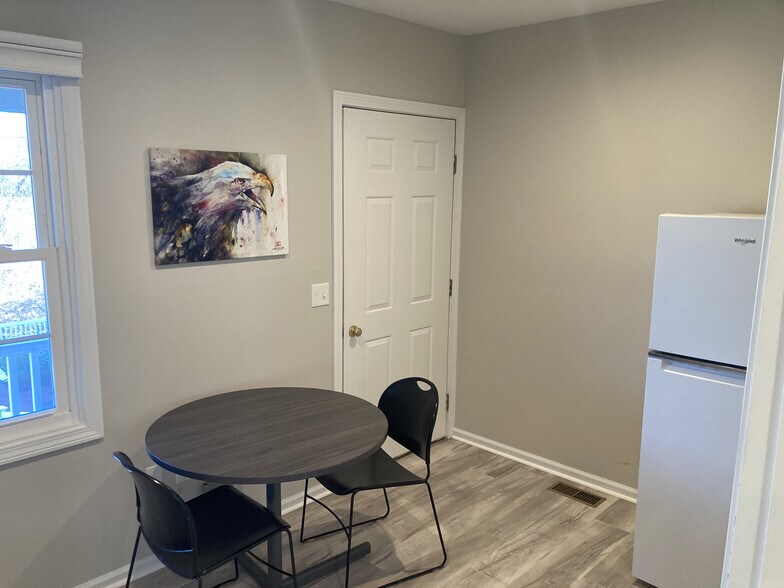 More Photos Of 123 Elm St, Old Saybrook Medical For Lease