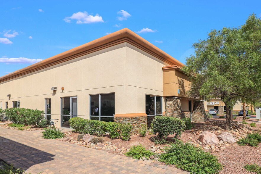 More Photos Of 4974 S Rainbow Blvd, Las Vegas Office For Sale