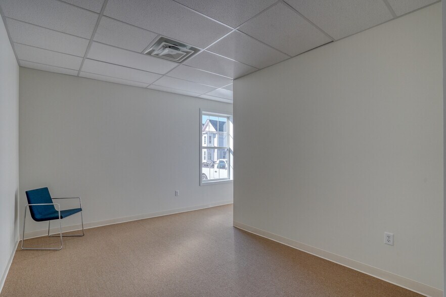 More Photos Of 4 E Laurel St, Georgetown Office For Lease