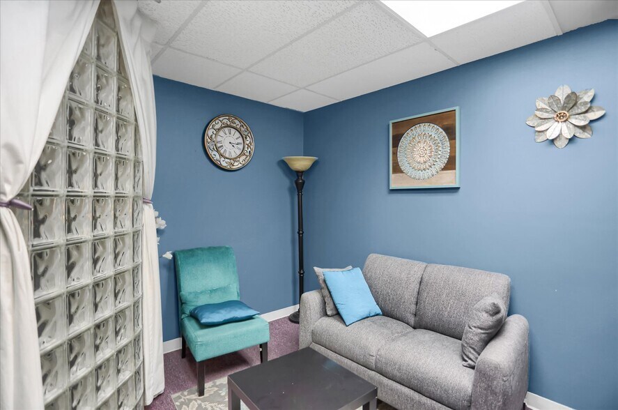 More Photos Of Iliff Office Park, Aurora Office For Sale