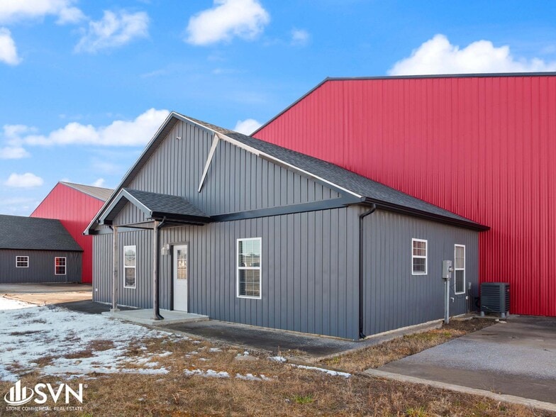 More Photos Of 300 Opportunity dr, Mayfield Warehouse For Sale