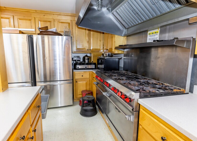 More Photos Of 1667 Cartersville Rd, Cartersville Flex For Sale