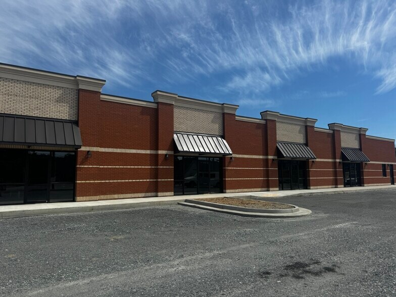 Primary Photo Of 3001 Heritage Rd NE, Milledgeville Showroom For Lease