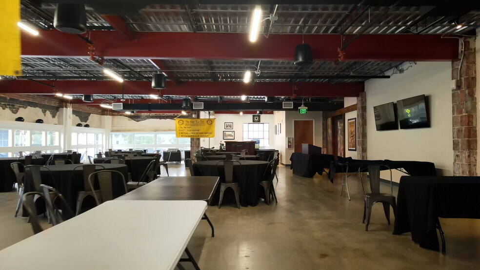 More Photos Of 100 W Livingston St, Orlando Restaurant For Lease