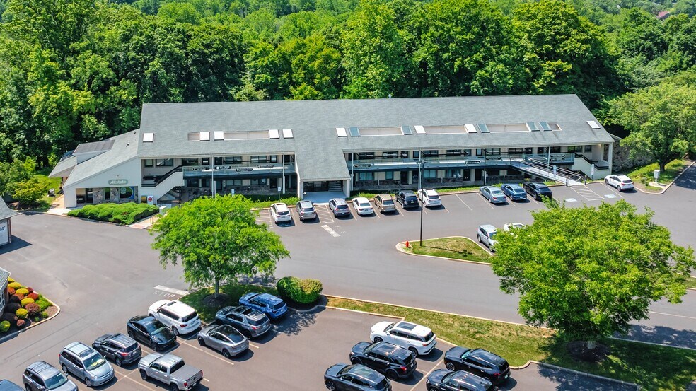 Primary Photo Of 295 Buck Rd, Holland Office For Sale