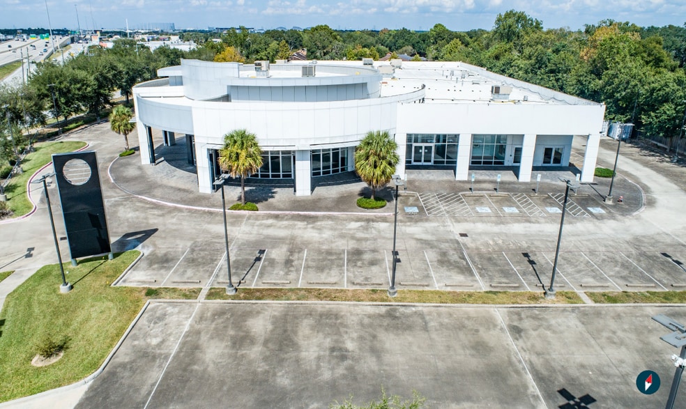 Primary Photo Of 500 Gulf Fwy S, League City Auto Dealership For Sale