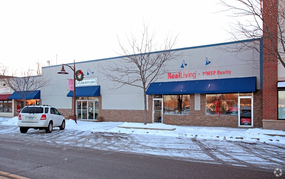 Primary Photo Of 4823-4827 123rd St W, Savage Storefront For Lease