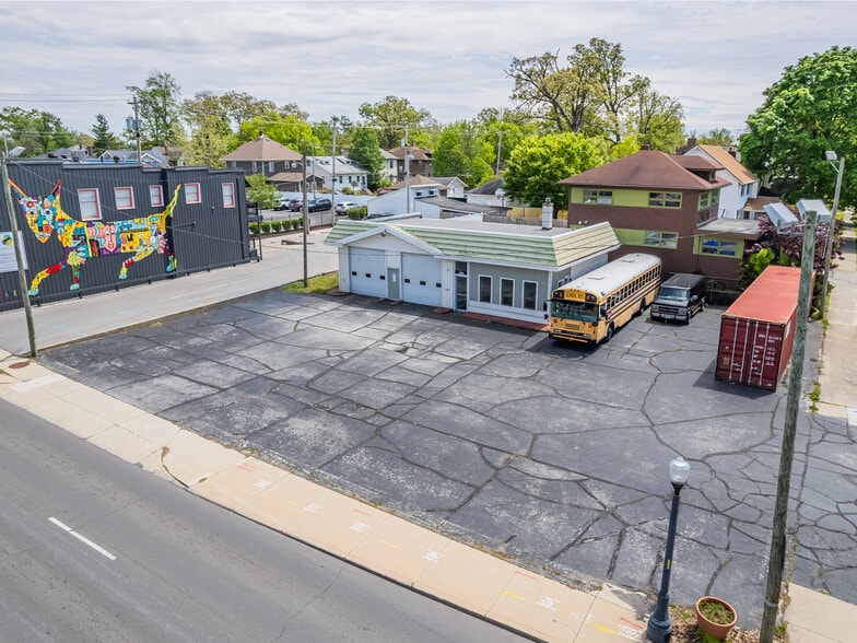 Primary Photo Of 1102 E State Blvd, Fort Wayne Serviced Offices For Sale
