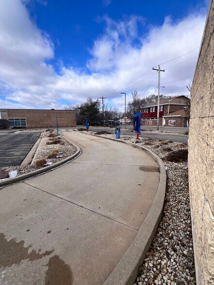 More Photos Of 1780 22nd Ave, Kenosha Fast Food For Sale