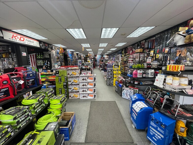 More Photos Of 765 Fulton St, Farmingdale Warehouse For Sale