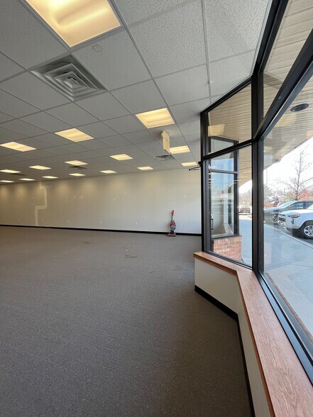 More Photos Of 204 E 6th St, Ridgely Storefront For Lease