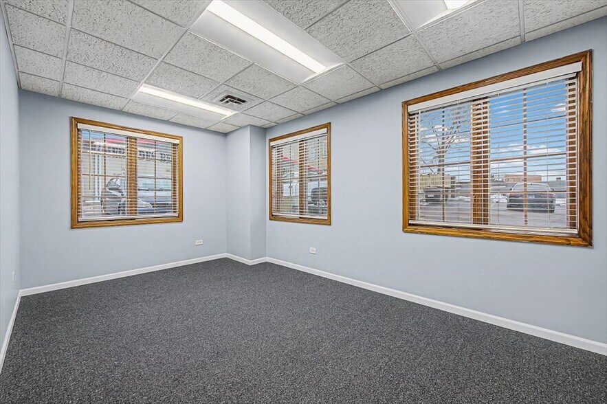 More Photos Of 50 Ela St, Barrington Medical For Lease