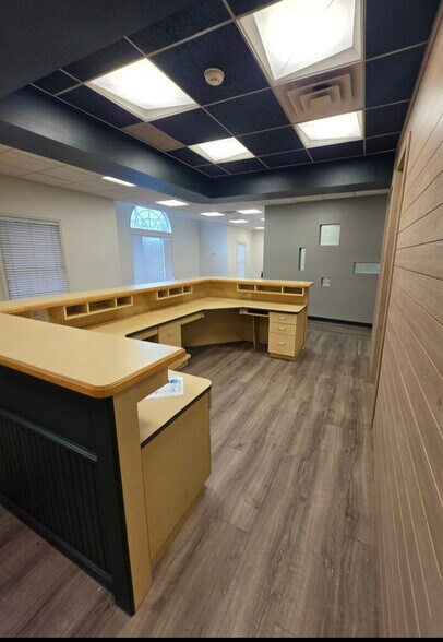 More Photos Of 9750 Lantern Rd, Fishers Office For Lease