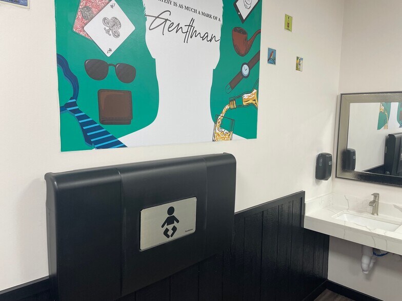 More Photos Of 313 FM 1103, Cibolo Freestanding For Lease