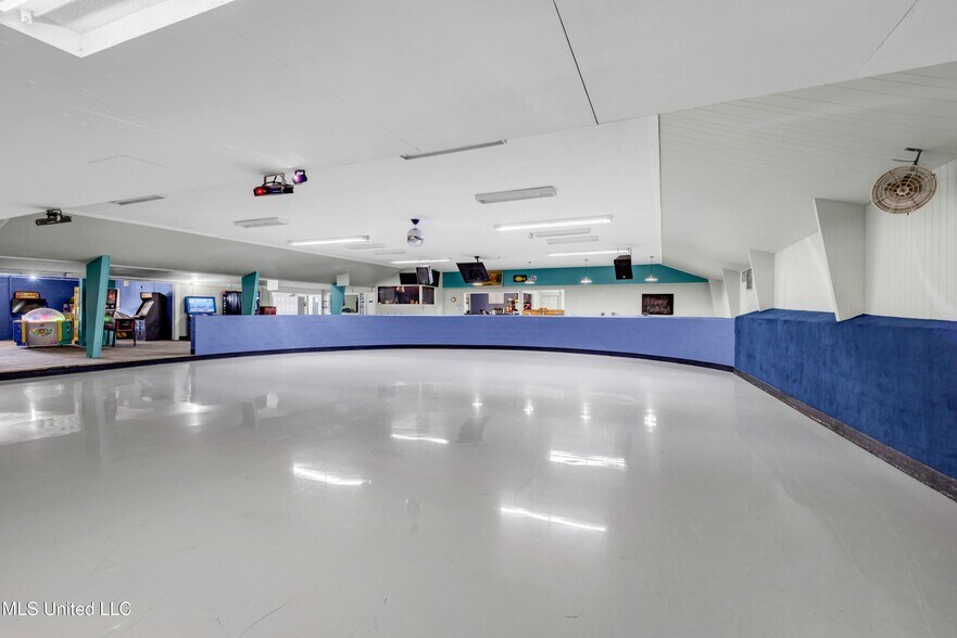 More Photos Of 6238 MS-198, Lucedale Specialty For Sale