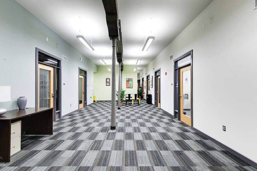 More Photos Of 325 Brown St, Petersburg Apartments For Lease