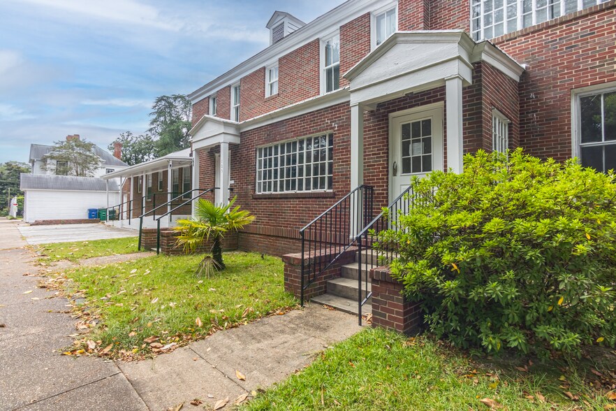 More Photos Of 105 Lancaster St SW, Aiken Loft Creative Space For Lease