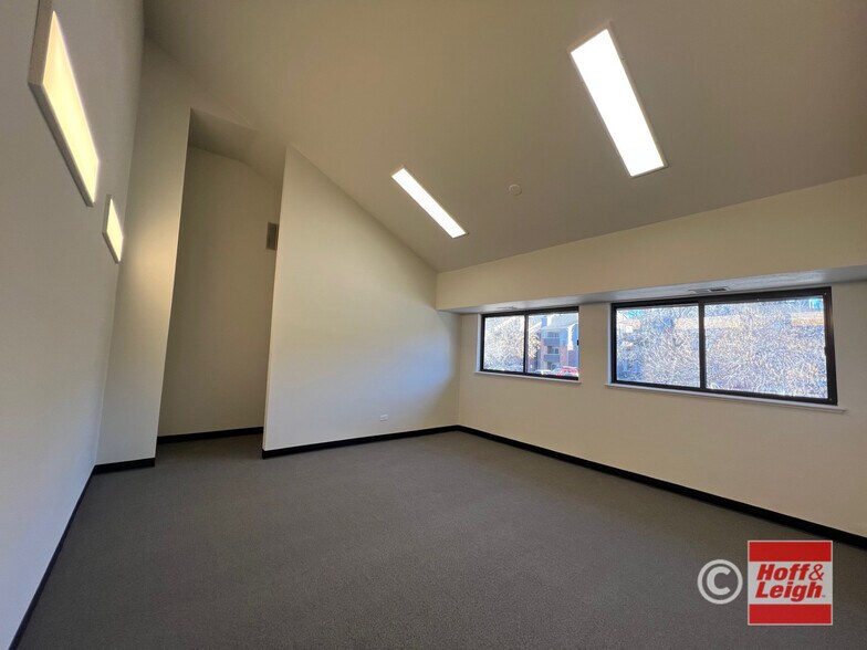 More Photos Of 6438-6444 S Quebec St, Centennial Office For Sale
