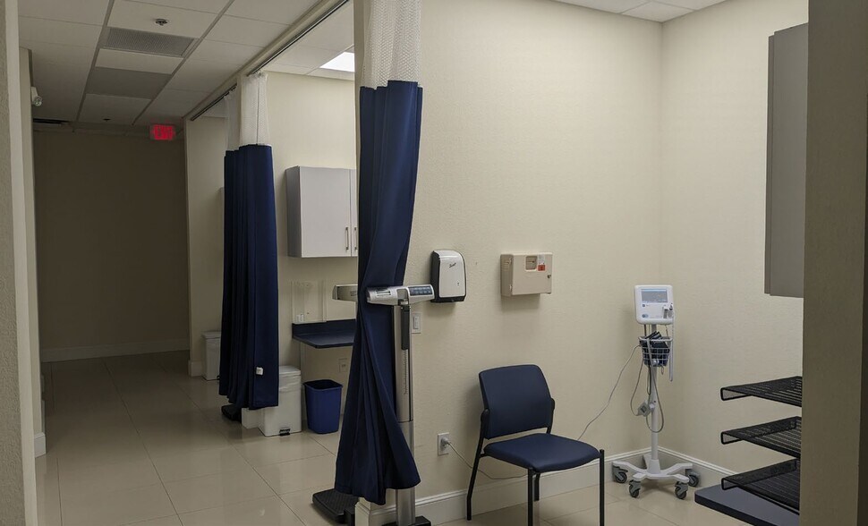 More Photos Of 2839 Carlisle Blvd NE, Albuquerque Freestanding For Sale