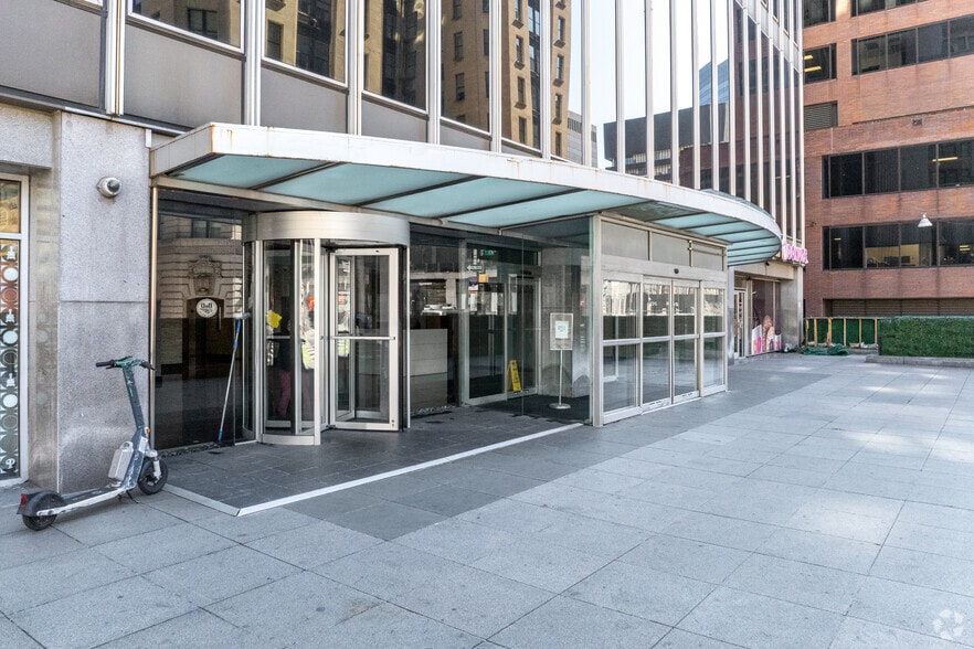 More Photos Of 1 N Charles St, Baltimore Office For Sale