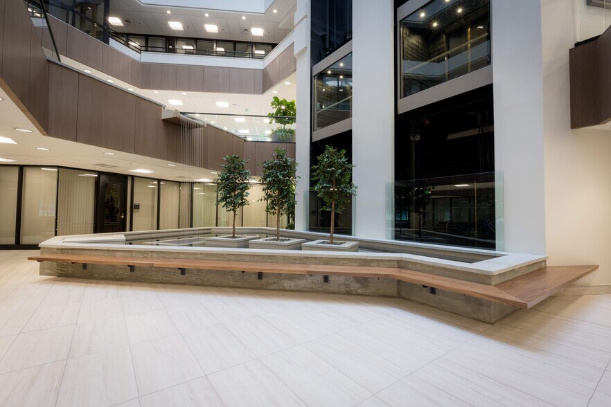 More Photos Of 5295 S Commerce Dr, Salt Lake City Office For Lease