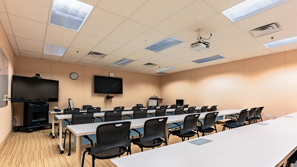 More Photos Of 810 Bear Tavern Rd, Ewing Office For Sale