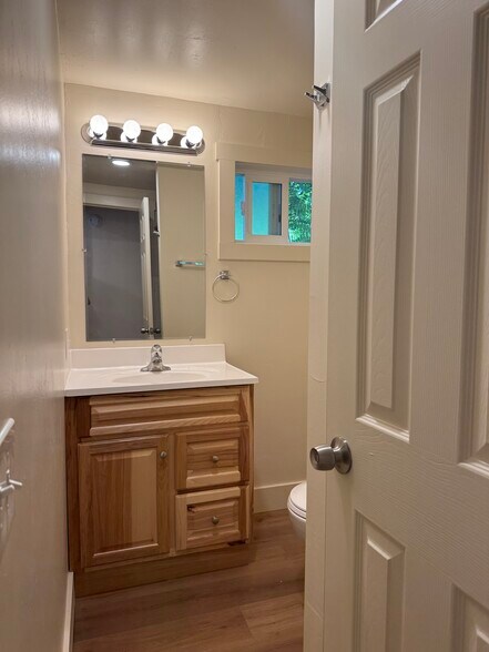 More Photos Of 53943 Highway 86, Halfway Restaurant For Sale