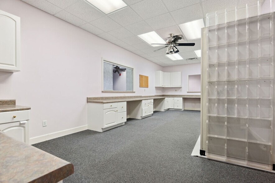 More Photos Of 43 Office Park Dr, Jacksonville Medical For Lease