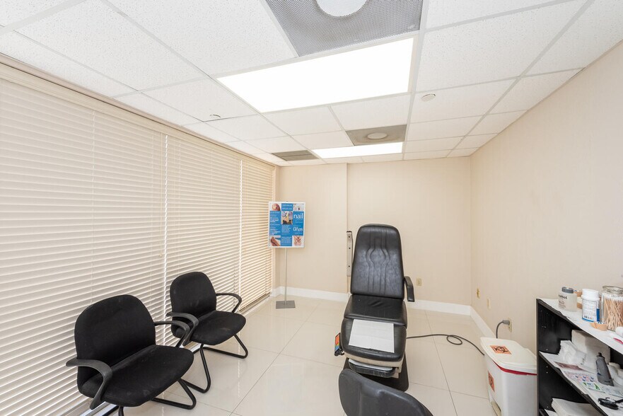 More Photos Of 2645 SW 37th Ave, Miami Medical For Lease
