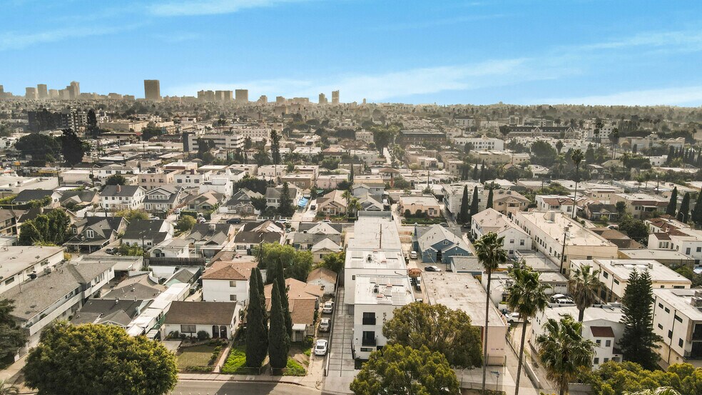 More Photos Of 5456 Barton Ave, Los Angeles Apartments For Sale