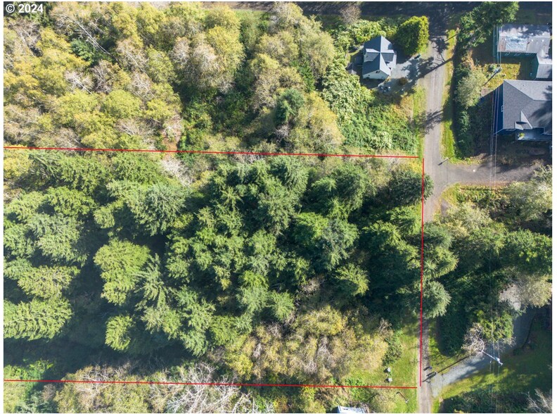 More Photos Of 490 Lagoon Street, Rockaway Beach Land For Sale