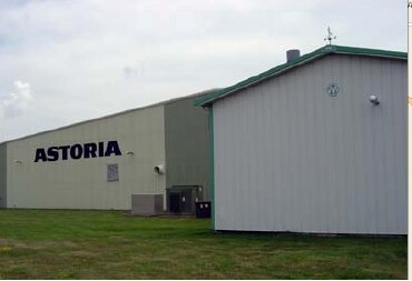 More Photos Of 301 Northwestern Ave, Chariton Distribution For Lease