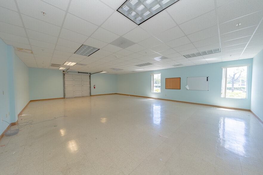 More Photos Of 2850 Greene St, Hollywood Light Manufacturing For Lease