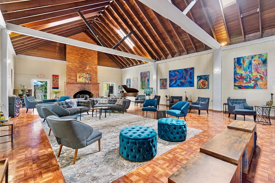 More Photos Of 16590 River Rd, Guerneville Hotel For Sale